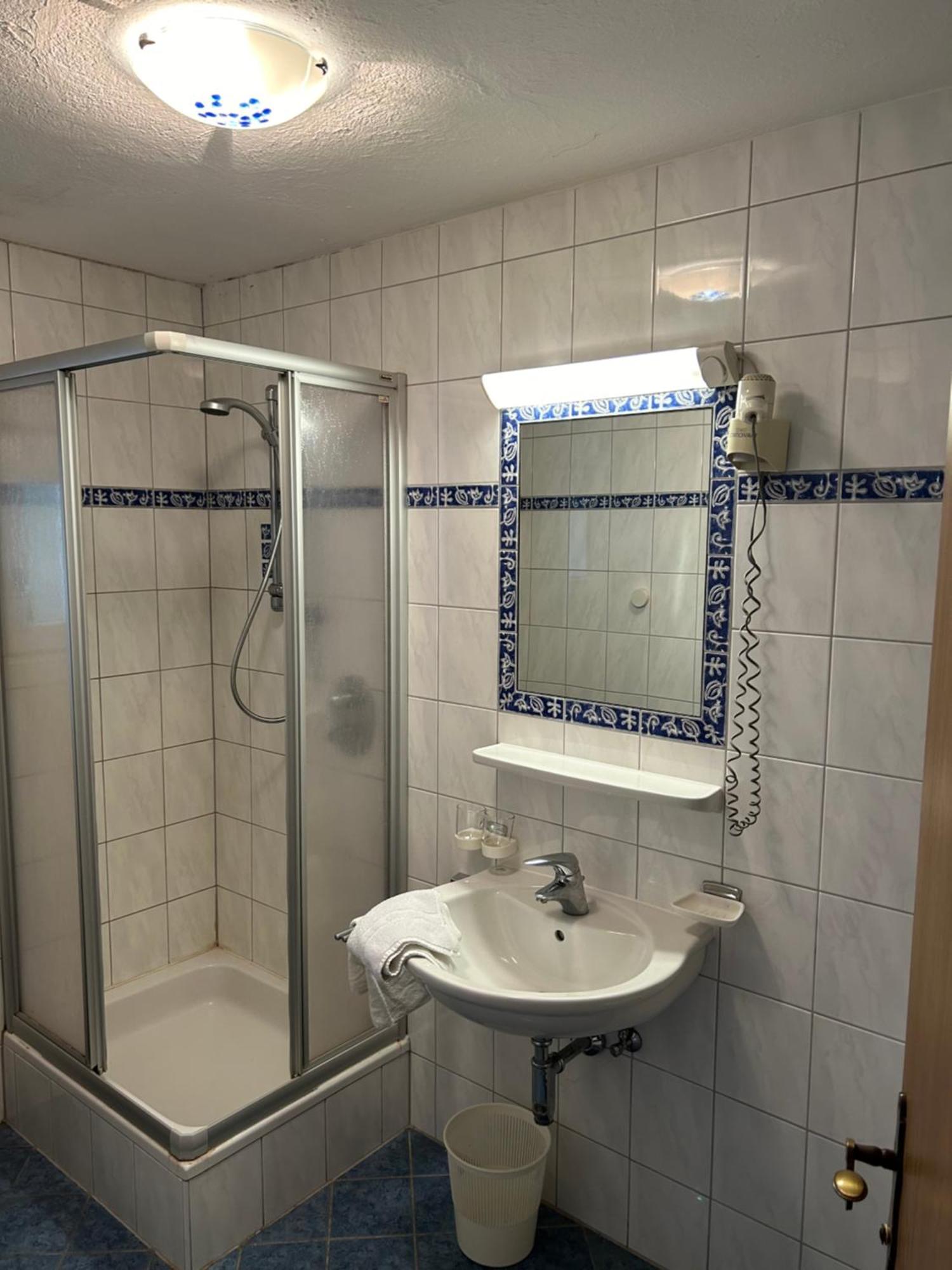 Austrian Motel Heiss Prutz Exterior photo